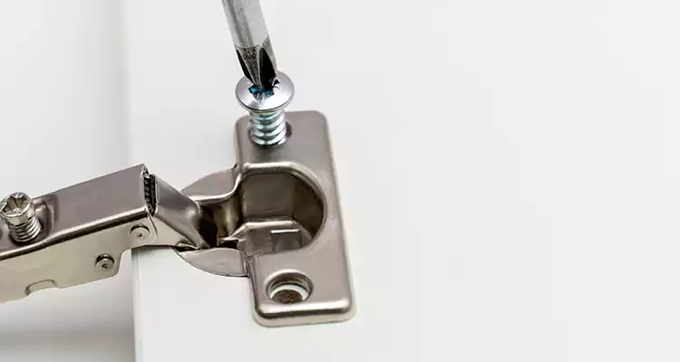 Screen Door Hinge Repair in Englewood, FL