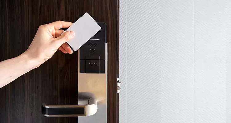 Why Choose Us for Hotel Keycard Lock Repair in Englewood, FL?