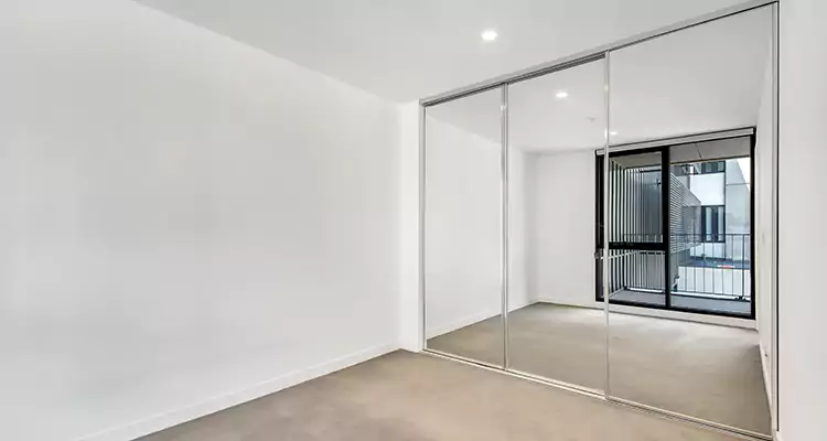 Why Homeowners Choose Us for Sliding Mirror Door Replacement in Englewood, FL