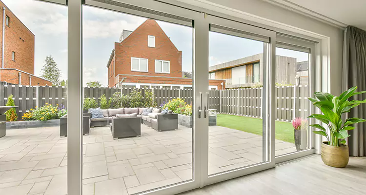 Best Sliding Screen Door Replacement Company in Englewood, FL