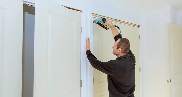 Top Rated Door Fixing ServiceFixing Garage Door Track in Englewood, FL