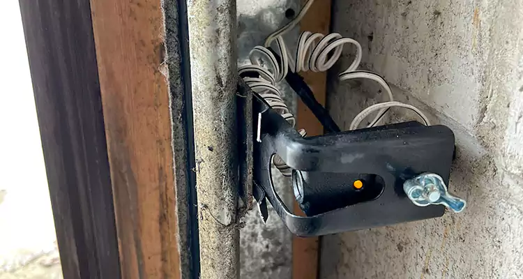 Fix Broken Garage Door Sensor in Englewood, FL