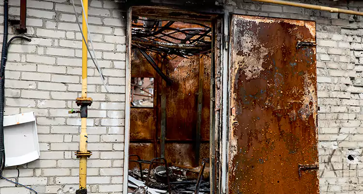 Metal Door Rust Repair in Englewood, FL