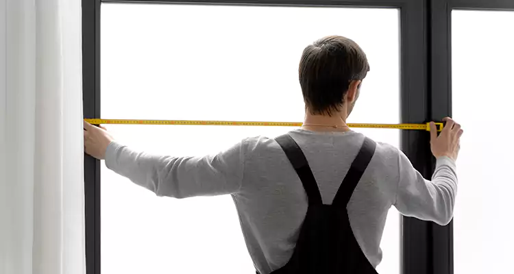 Retractable Deck Screens Repair in Englewood, FL